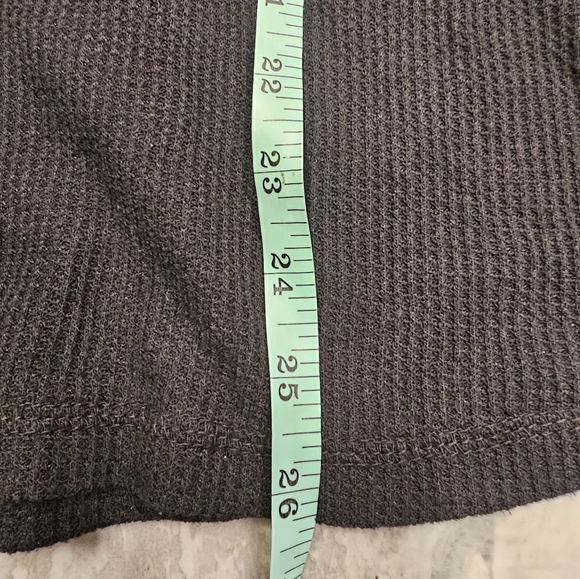 Sean John Black Waffle Knit Long Sleeve Shirt Men's Medium Logo Cuff & Chest - Picture 6 of 8